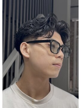 ドルクス 上野店(Dorcus) ラルフカール ワンカールパーマ フェードパーマ