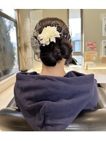 アンジュールガーデン(UNJOUR GARDEN)&nbsp;タイトリボンアレンジ