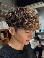 フィフス(fifth)&nbsp;スペインカール外国人風パーマスパイラルマッシュパーマ刈り上げ