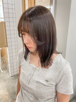 スート(suit.)&nbsp;透明感たっぷりオリーブベージュ