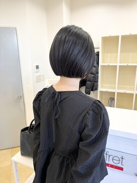 レナークコフレ(LENAHC Coffret) 【すっきりとした印象に！】タイトめ小顔ボブ