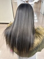 グロウ(GLOW) ハイライト×グレーカラー