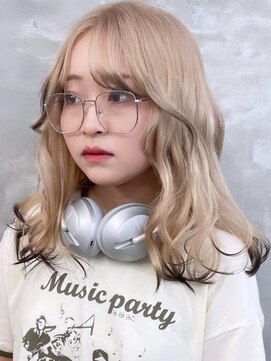 プネル 渋谷(PUNEL) 渋谷 ベージュブロンド 抜きっぱなし ローライト　ケアブリーチ