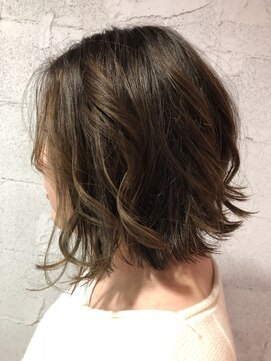 ルミアン(lumian) ラフ感☆レイヤーボブ