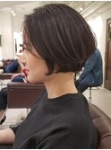 黒髪ショートボブ