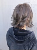 透明感ある切りっぱなしボブ