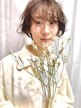 リュネッツ(lunettes) 【人気デザイン】インナーショートボブ