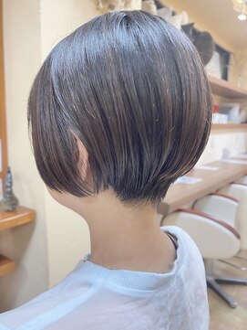 ラウンジ モリオ イケブクロ(Lounge MORIO Ikebukuro) 【morio池袋　松田】やわらか刈り上げショート