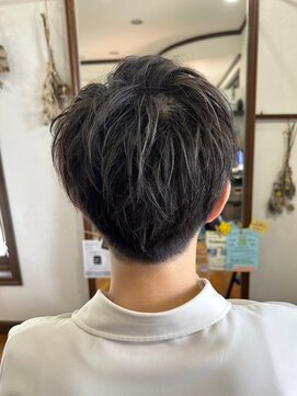 美容室 メザミー MESAMIES メンズカット人気スタイルマッシュブラック暗髪パーマ