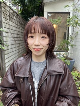 ガーランド (Garland) 顔まわりカット