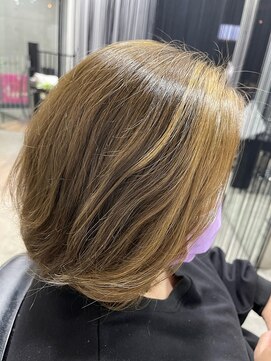 ニーゼロゼロナナ(2007) フレーミングカラー