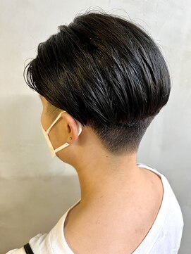 ベジータ(VEGETA) 女性の刈り上げスタイル！