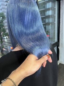 テテ(TETE) メタリックブルー 心斎橋×長堀橋