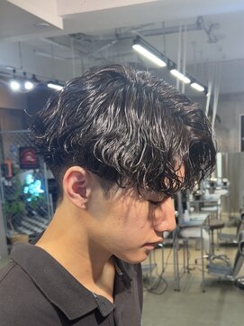 メイン(MENIN) 波巻きパーマ【相模大野/メンズ/眉毛/町田】