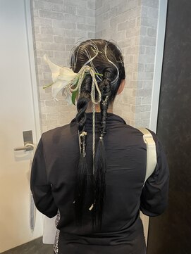 シアン ヘア デザイン(cyan hair design) 【cyan】成人式の前撮り タイトでツインスタイル!!