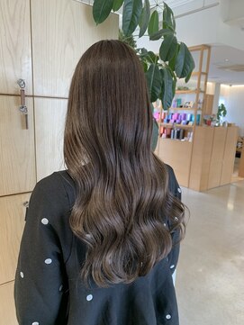 アドラーブル 万代店 (adorable) 大人可愛い大人美人くすみカラーアッシュグレーベージュ