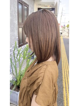 クララデアンシュシュ クララ店(Kurara de UN CHOU-CHOU) 透明感のあるカラー