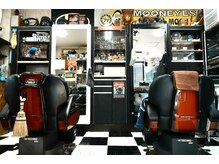 ヘアーサロン ジーバーズ(G-Bar's)の雰囲気(こだわりの店内です!【理容室/床屋/バーバー/シェービング】)