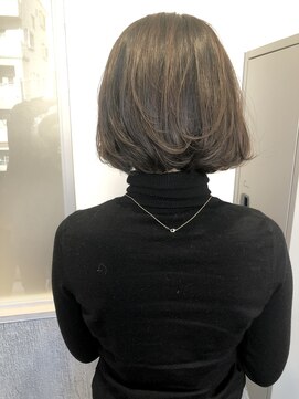 アトリエ(Atelier) 重めのレトロワンカールボブ