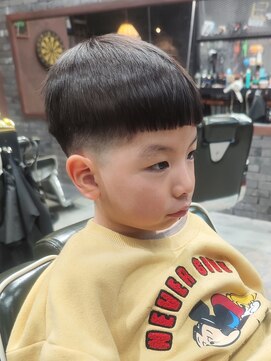 スリーセント 栄(3/cent) キッズカット/フェードカット/スキンフェード