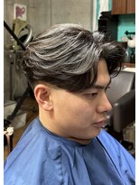 ドアベルメンズ(Door Bell Men’s)&nbsp;リバースセンターパート×フェザーパーマ×ニュアンスパーマ