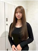 明るめベージュ×顔周りレイヤー