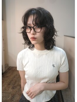 パーカー(parker)の写真/「鏡を見るのが楽しみに。抜け感と品の良さを纏う、洗練された私へ。」