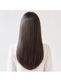 クオン(KUON)の写真/【KUONのイチオシメニュー】“ただ伸ばす”だけでは終わらせない。癖・うねりに寄り添う髪質改善特化サロン