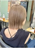 切りっぱなしボブタッセルボブブリーチカラーピンクブラウン