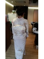 禅 新神野店(ZEN) 着物に合うアップスタイルと着付け