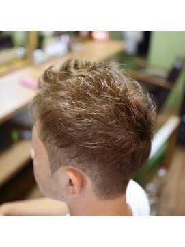 ナウアンドゼン(Now&Then) くせ毛をいかしたツーブロックSTYLE♪