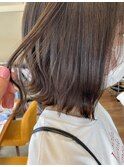 柔らかいアッシュベージュ