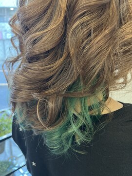 ソウハギワラ 新中野(SO-hagiwara) グリーンのインナーカラー