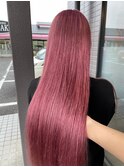 ピンクベージュ