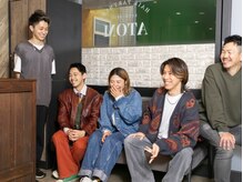 アトム(ATOM)の雰囲気（スタッフ同士仲が良いのが全面に出てます！）