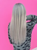 ロサ ファイブヘアー(Rosa..5Hair)&nbsp;シルバー×ホワイトのMIXバレイヤージュ♪