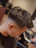 ジェイソンバーバー 2nd(JASON BARBER)&nbsp;フェードスタイルのメンズ受けスタイル【ハイライト/バーバー】