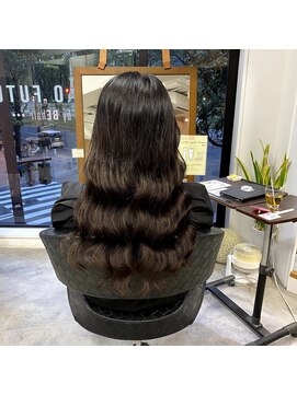 フツーロ 栄(FUTURO) プルエクステ