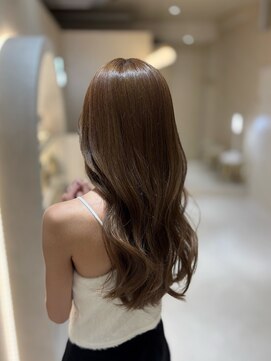 ジーナ 博多(Zina) 【 艶髪 × フワ巻 】