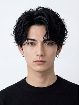 バーシャミ 博多(Baciami) 黒髪×波巻きスパイラル・センターパート