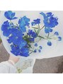 スタンド(STAND) 気分や季節に合わせて部屋にお花を飾ったりします。