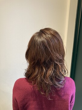 キー(KEY) ゆるふわセミミディ