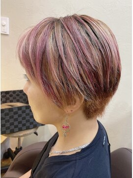 シェルビー 新宿(SHELBe) グランマッシュショート×デザインカラー[新宿/白髪ぼかし]