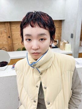 トゥコ(tuco) ピクシーショート コンパクト ニュアンスパーマ 赤髪