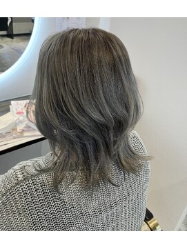 アイノベル(‘Inovel’) 透明感ウルフ