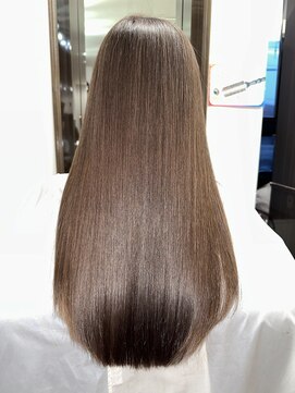 美容室 夢先案内 ロング潤艶ネオメテオストレート！