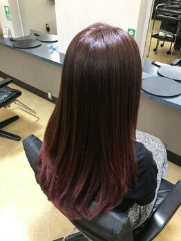 サヴァ(Cava)の写真/ファーストグレイ～白髪ぼかしハイライトまで、お客様に合わせた施術を。気になる生え際もしっかり染める！