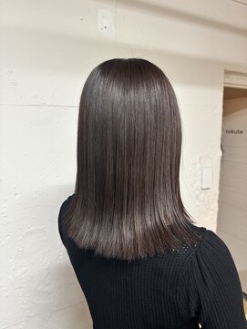 トクテ 吉祥寺(tokute) グレージュカラー/ボブウルフ/黒髪/ココアベージュ