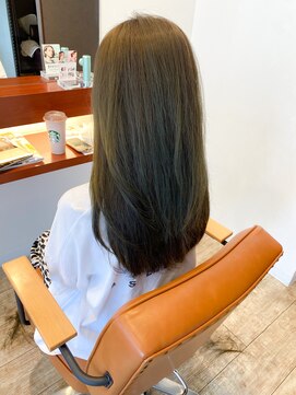 マーリャヘアー(mallia hair) レイヤースタイルレイヤーカットロングレイヤー小顔スタイル