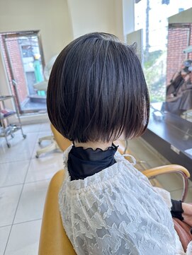 キサ ファータ 恵比寿(kisa fata) 大人可愛い20304050代黒髪ショートボブ 前髪なし 前下がり